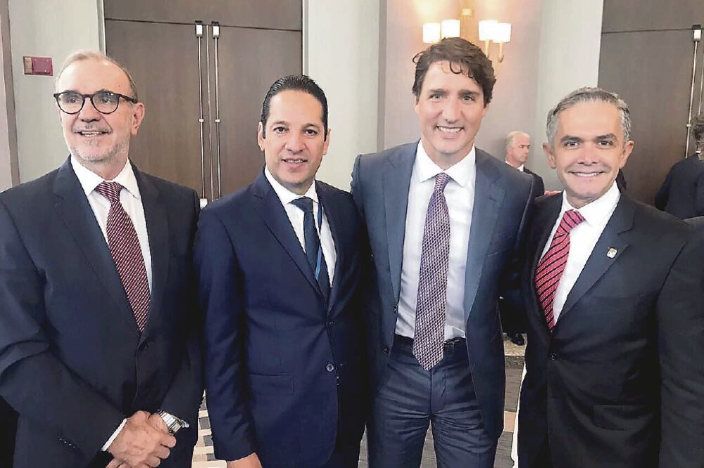 El gobernador de Querétaro, Francisco Domínguez, afirma que el TLCAN debe renovarse con miras al crecimiento de las tres naciones. (ESPECIAL)