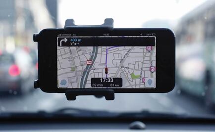 Miguel Hidalgo firma convenio con Waze