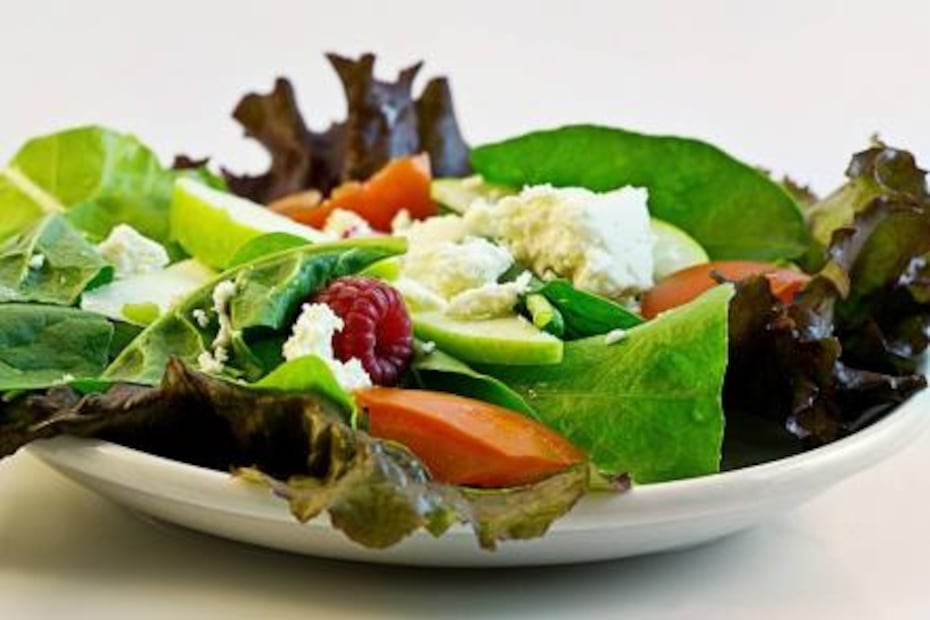 Por qué la lechuga no es la mejor base de una ensalada