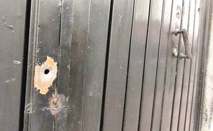 “Aquí mando yo, no te queda más que pagar”