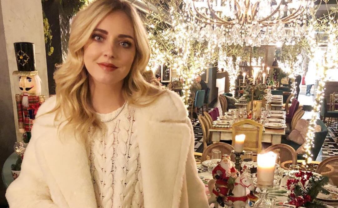 Un look monocromático es buena opción para lucir en Navidad. Foto: Instagram chiaraferragni