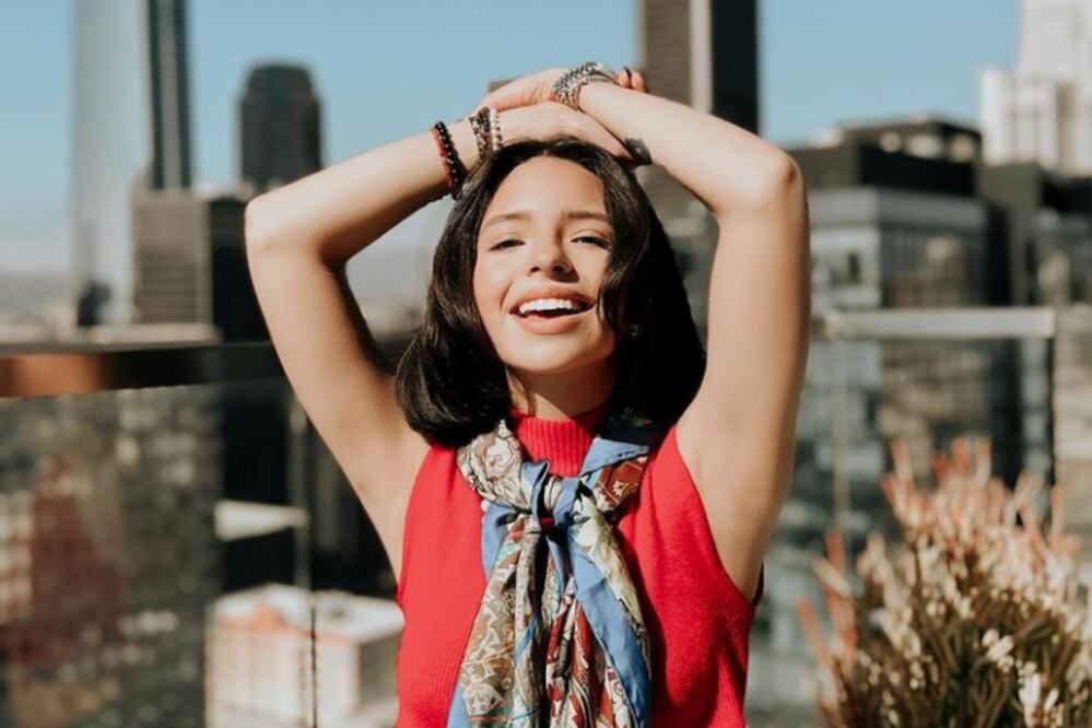 Ángela Aguilar comparte su lado fashionista a través de sus redes sociales. Foto: Instagram @angela_aguilar_