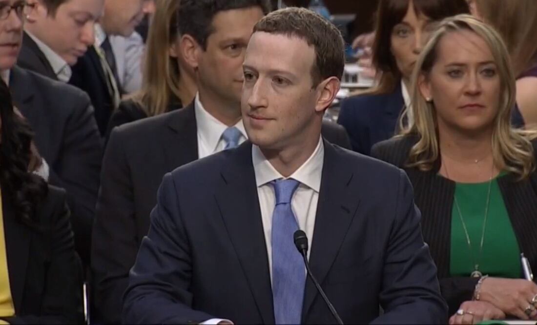 El presidente ejecutivo de Facebook, Mark Zuckerberg, llegó a Capitol Hill para su aparición ante los miembros del Congreso