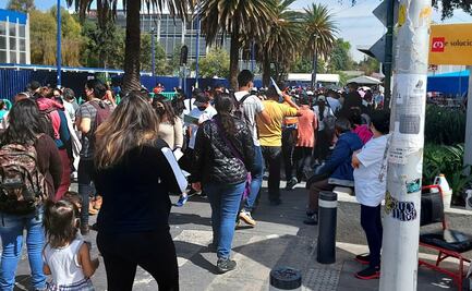 Reportan largas filas en unidad de vacunación para rezagados en la Cuauhtémoc