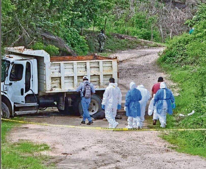 Elementos del Ejército, la Guardia Nacional y la Policía Estatal encontraron los cuerpos de 19 hombres, presuntos integrantes de un grupo criminal, en los límites de los municipios de La Concordia y Jaltenango. Foto Especial