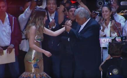 Belinda ameniza el AMLOFest; invita al “país de la utopía”