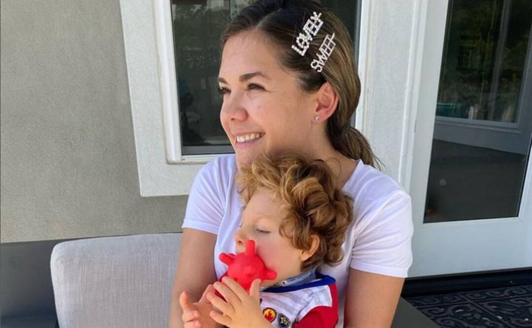 Verónica Alejandra y su hijo Pollis.