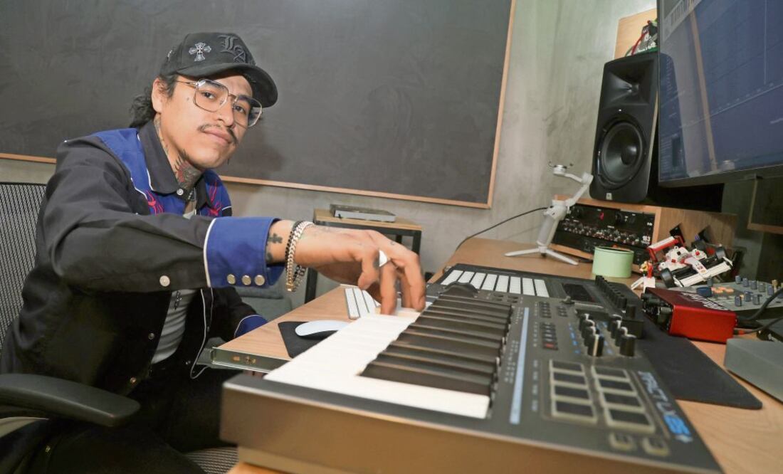 Chucho Tormenta, productor e instrumentista de corridos tumbados. Crédito: Carlos Mejía / El Universal