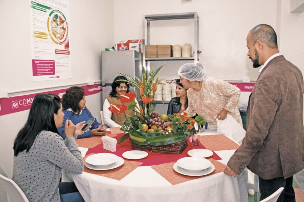 De acuerdo con autoridades, el Hogar CDMX ha recibido a 28 personas en total: 12 hombres, siete mujeres, cinco niños y cuatro niñas (ARCHIVO EL UNIVERSAL)