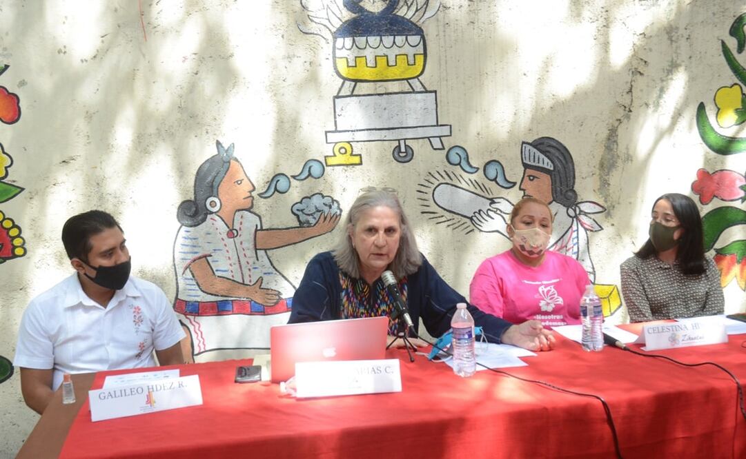 Rueda de prensa con integrantes de la asociación Zihuame Mochila A.C. Foto: Emilio Vasquez / EL UNIVERSAL