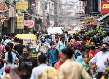 Nueva Delhi inicia reapertura de tiendas y restaurantes por disminución de casos de Covid