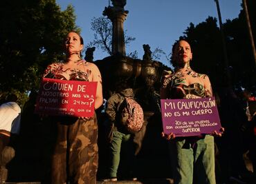 Se pintan de morado al menos 20 ciudades