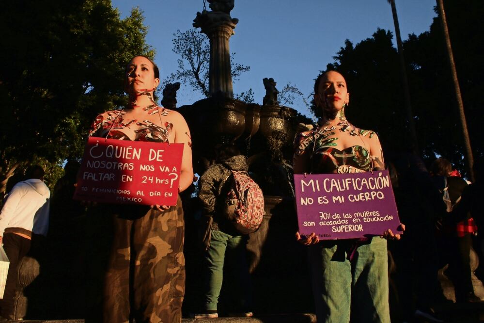En los estados, los colectivos protestaron por el aumento en los casos de violencia. Foto: Omar Contreras | El Universal