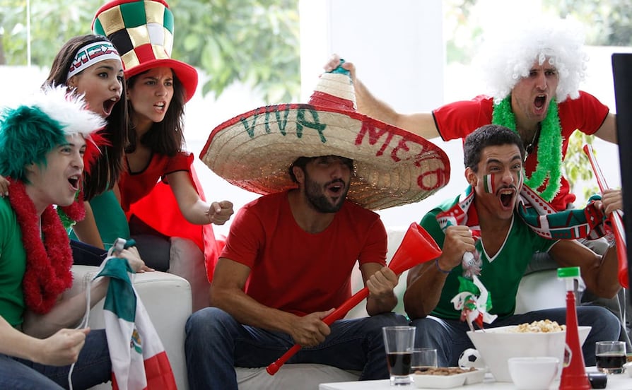 Elektra tiene todo para convertir tu casa en la mejor tribuna del futbol
