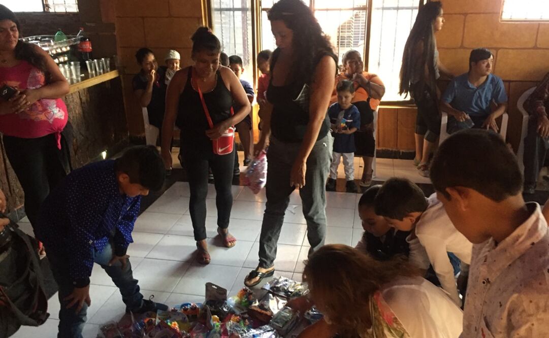 El festejo lo organizó el Colectivo de padres y familiares de desaparecidos, secuestrados y asesinados en el estado y el país. /Vania Pigeonutt - EL UNIVERSAL