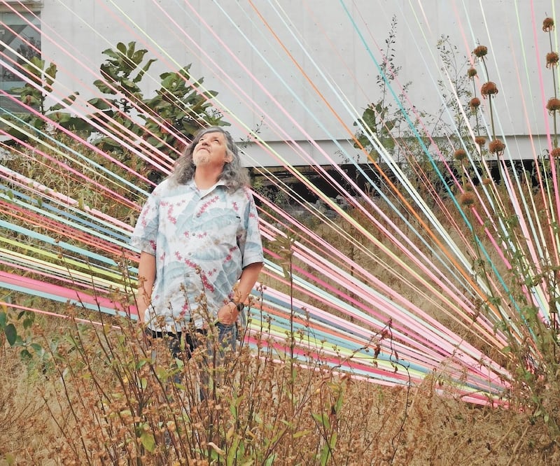 Gritón con un avance de Antena para cambiar al mundo desde Chapultepec. CORTESÍA DEL ARTISTA