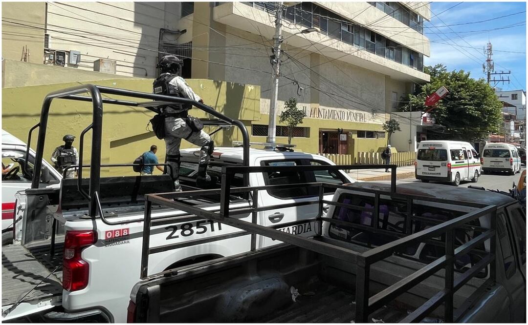 Gustavo Alarcón, nuevo alcalde de Chilpancingo, inició su primer día de trabajo tras asesinato de Alejandro Arcos Catalán (11/10/2024). Foto: Arturo de Dios Palma / EL UNIVERSAL