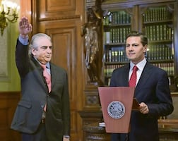 La creación de la Secretaría de Cultura: el terco anhelo de Rafael Tovar 