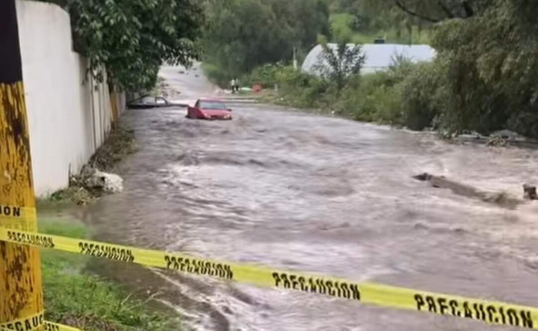 Imágenes muestran las inundaciones en calles y avenidas que dejaron las fuertes lluvias en Tezontepec, Hidalgo (19/07/2025). Foto: Especial