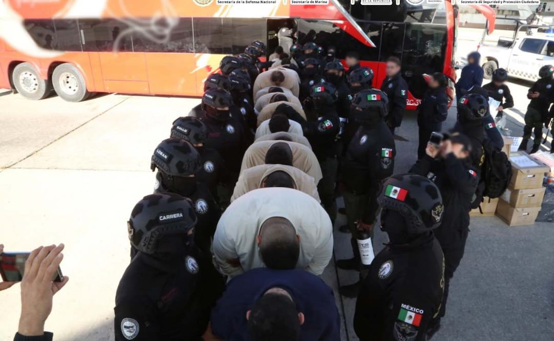 Trasladan a 60 reclusos a distintos centros penitenciarios federales; buscan preservar el control en los centros penitenciarios. Foto: Especial