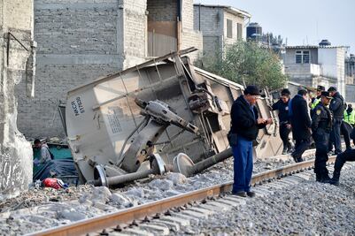 Vías de tren volcado en Ecatepec habían recibido mantenimiento: SCT