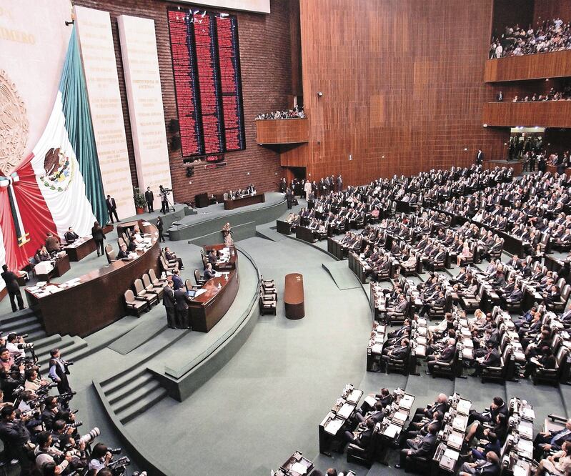 Otros gastos. Los grupos parlamentarios se distribuyeron 5 mil 94 millones de pesos para sus gastos de operación. ARCHIVO EL UNIVERSAL