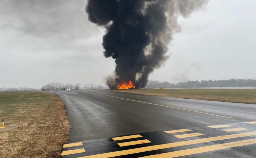 Jet privado Cessna Citation II se estrelló y se incendió en la pista del aeropuerto de Statesville, Carolina del Norte. Foto: Captura de pantalla
