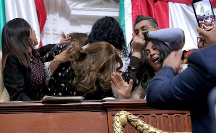Así cubrieron medios internacionales la pelea en el Congreso de la CDMX; "se convirtió en un ring de la WWE"