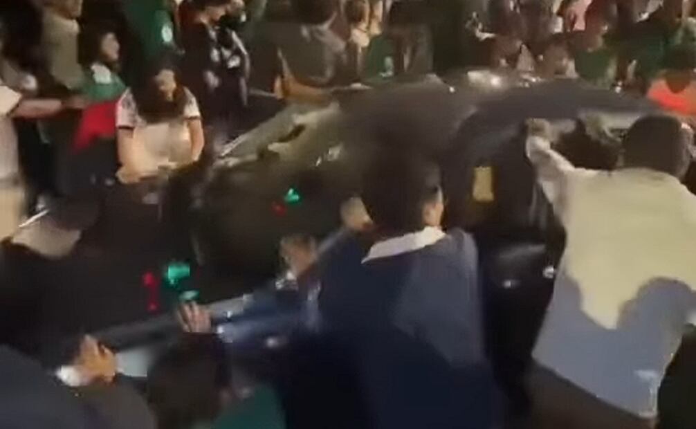 Dirigente juvenil de Morena Zacatecas agrede a conductora en festejos de México; es separado de su cargo.
Foto: Especial.
