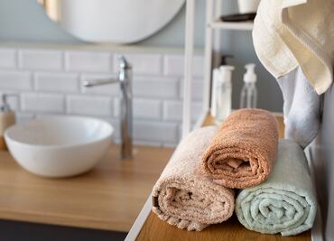 Cómo eliminar el mal olor de tus toallas de baño