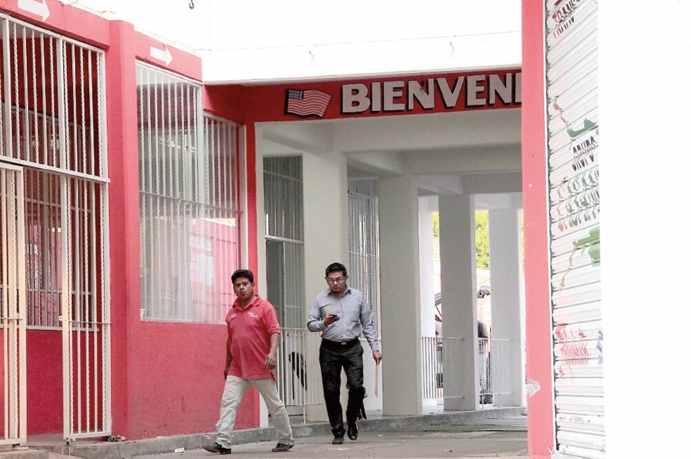 Recientemente, diputados locales del PRI criticaron las escuelas que Morena pretende abrir en cinco delegaciones, por considerar que no cumplen con las condiciones para funcionar (JUAN BOITES. EL UNIVERSAL)