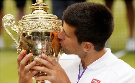 Djokovic vence a Federer y conquista Wimbledon 