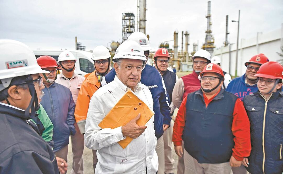 El presidente López Obrador en refinería de Tamaulipas. Foto: ARCHIVO EL UNIVERSAL