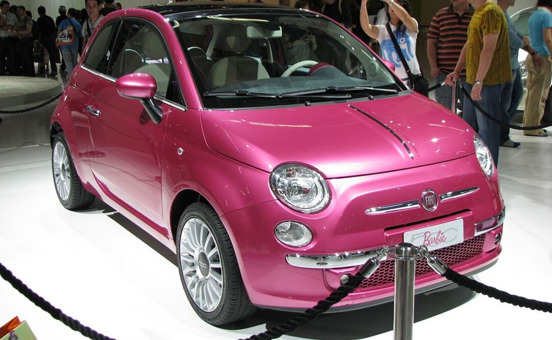 Las mujeres también quieren autos con potencia y elegancia. (Fotos: AP Photo, EFE, Pixabay)