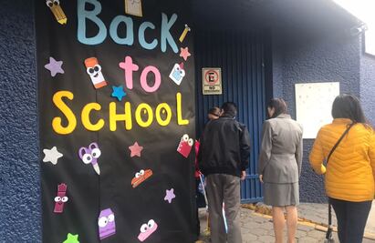 “Yo quería seguir de vacaciones”: Así fue el regreso a clases para miles de estudiantes en la CDMX