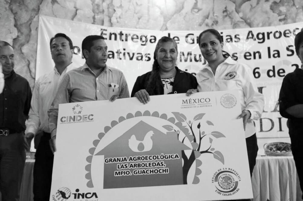 Lilia Merodio dijo que esperan que sean 30 cooperativas en total para poyar la economía de la mujeres chihuahuenses (ESPECIAL)