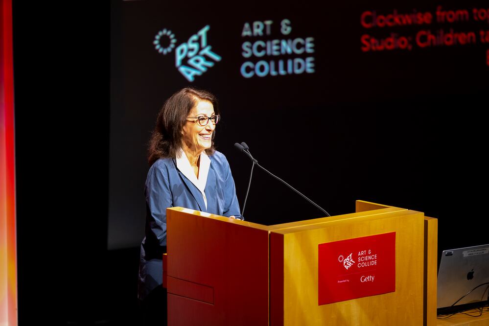 Joan Weinstein, directora de la Fundación Getty, en el anuncio de la inauguración del PST.