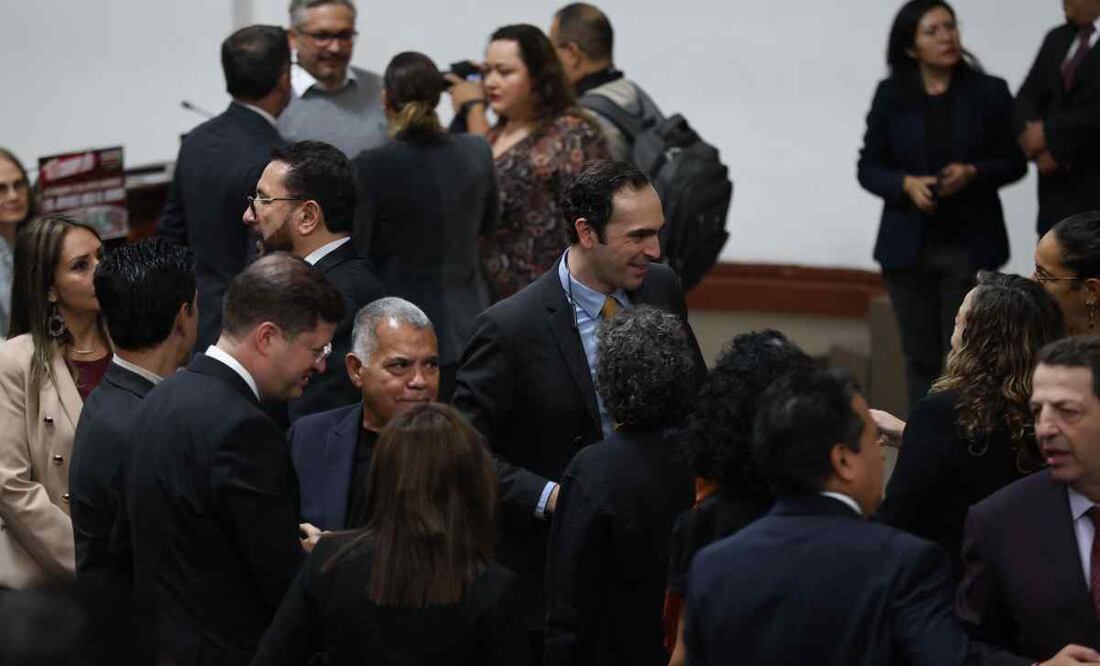 Únicamente el PAN y Movimiento Ciudadano criticaron los resultados presentados por Martí Batres. Foto: Diego Simón Sánchez