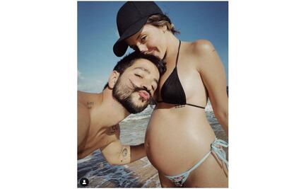 Eva Luna cautiva con foto de embarazo en bikini 