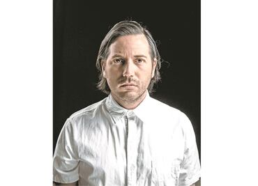 Grita su dolor con versos de Shakespeare