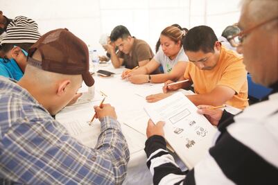 Reconoce INEA a Sonora por combate contra analfabetismo