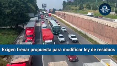 Recicladores bloquean carreteras