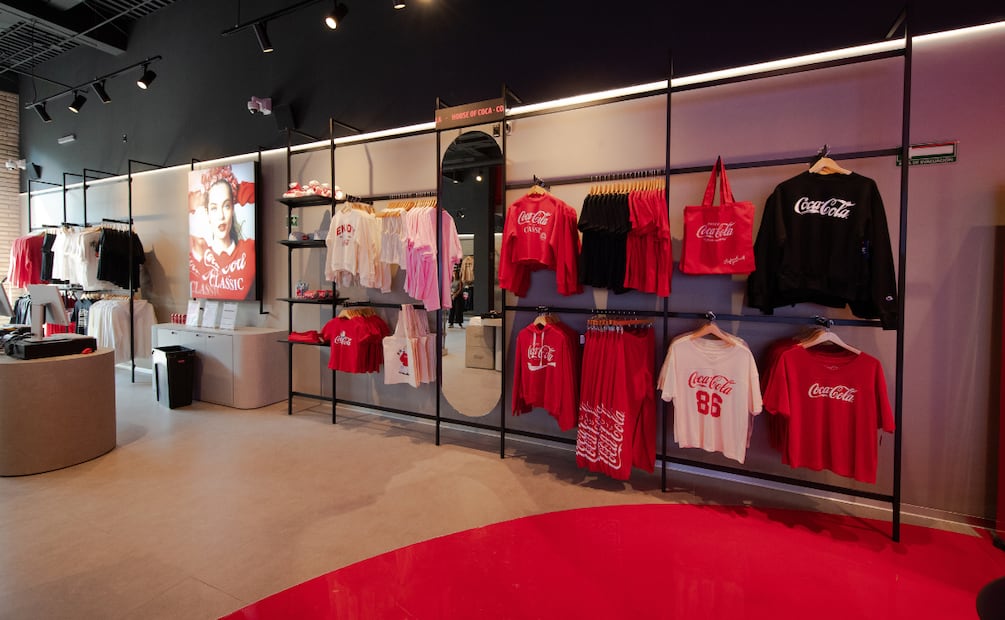 Encuentra productos exclusivos en House of Coca Cola. Foto: Cortesía Coca Cola