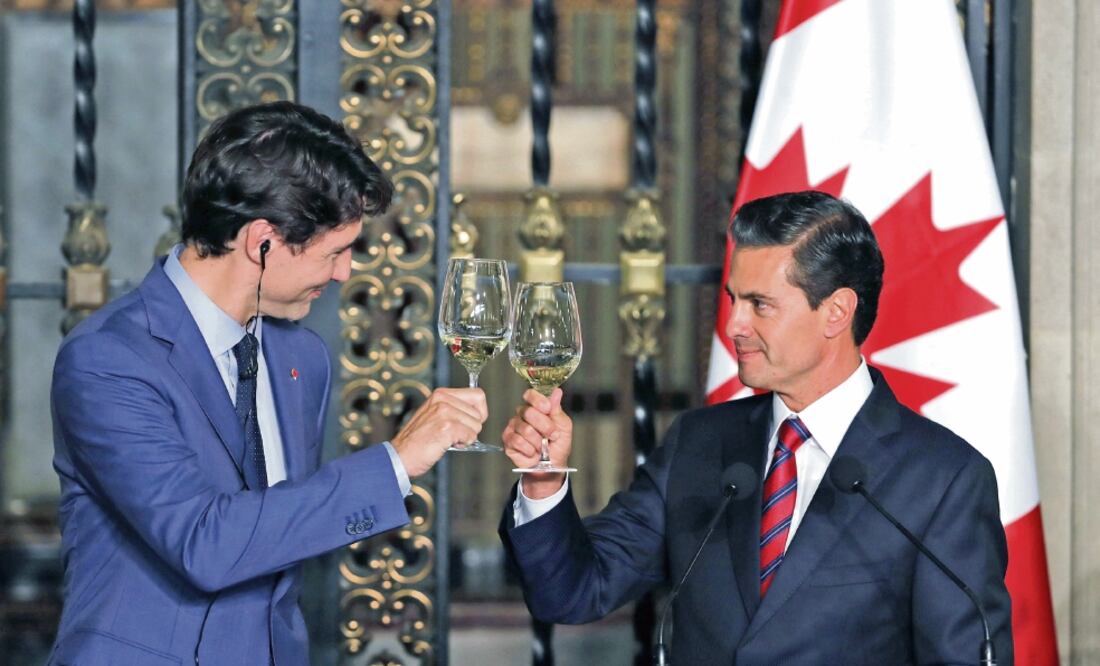 Trudeau y Peña abordaron puntos como la renegociación del TLCAN y los avances en la aprobación del TPP-11. (JOSÉ MÉNDEZ. EFE)