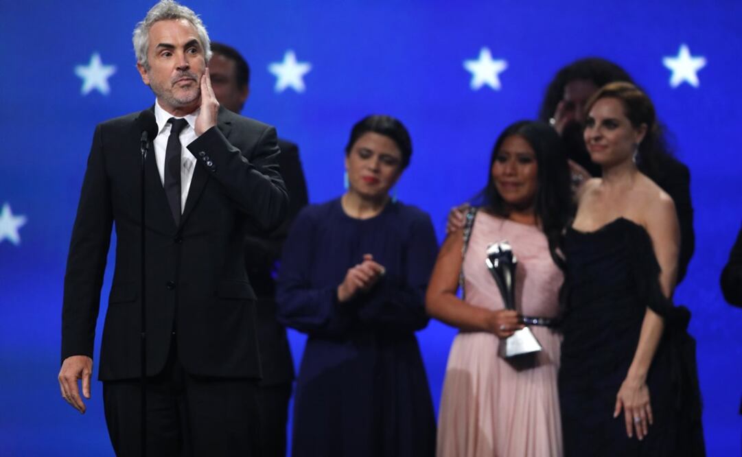 Alfonso Cuarón al momento de recibir el premio. (Foto: Reuters)
