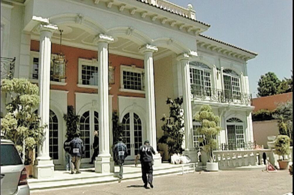 La casa incautada a Zhenli Ye Gon en 2007 está ubicada en Sierra Madre, Lomas de Chapultepec. FOTOS: ARCHIVO.EL UNIVERSAL