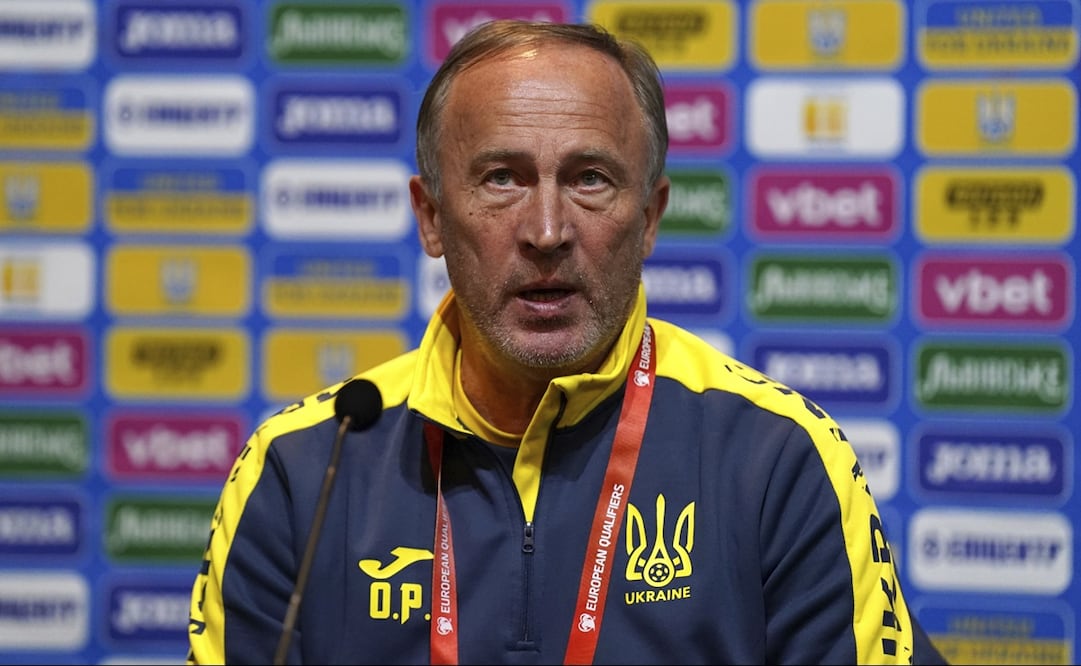 Oleksandr Petrakov en conferencia de prensa - FOTO: AP