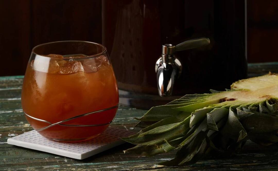 Fermentado con piña, el tepache es una bebida originaria de Jalisco. Foto: Cortesía