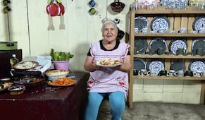 Prepara la receta de enchiladas placeras de Doña Ángela