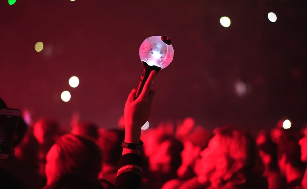 Previo al concierto, revisa los objetos permitidos. Foto: iStock